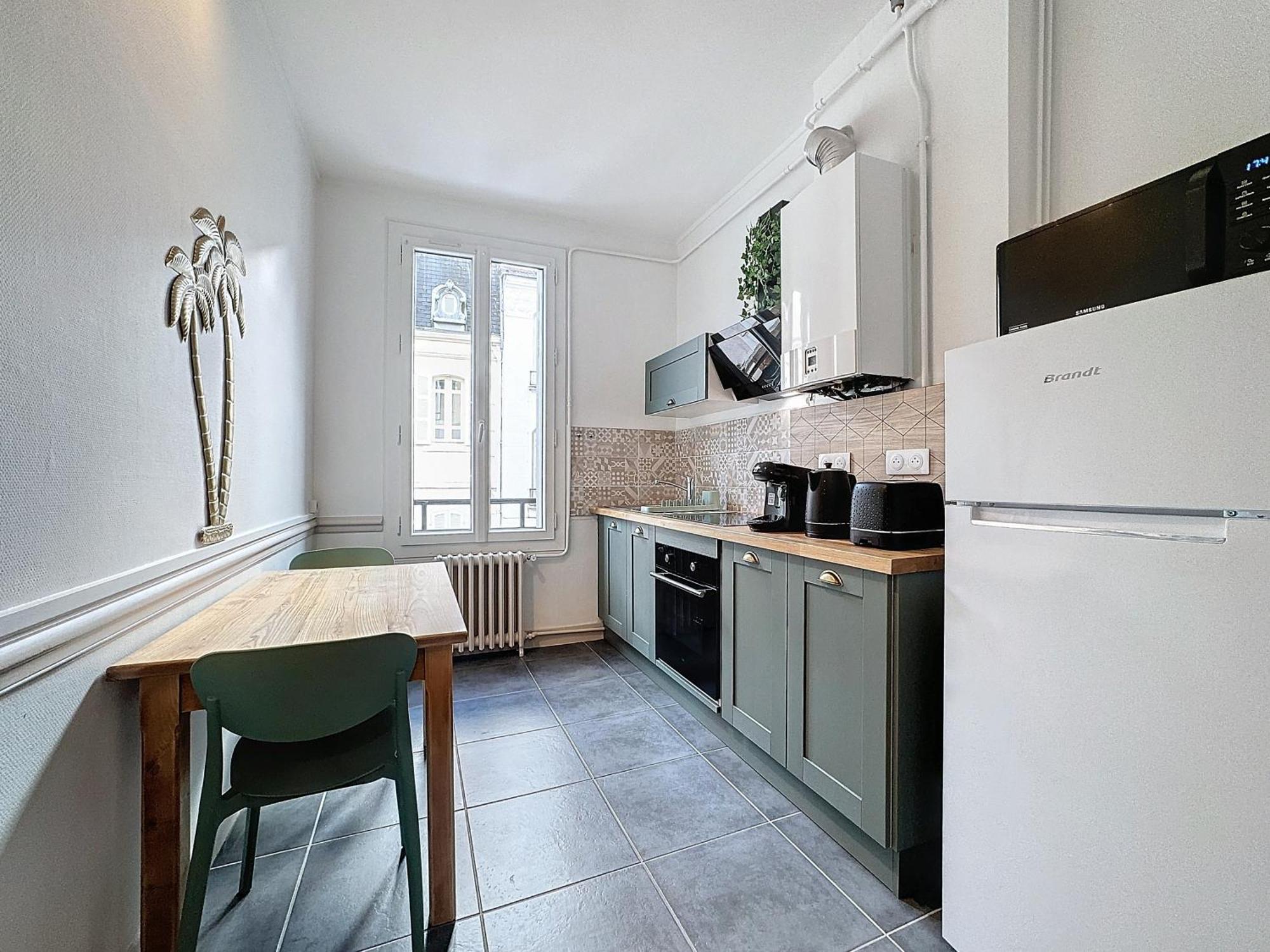 Apartamento Le 2-F2 Centre Historique Montluçon Exterior foto